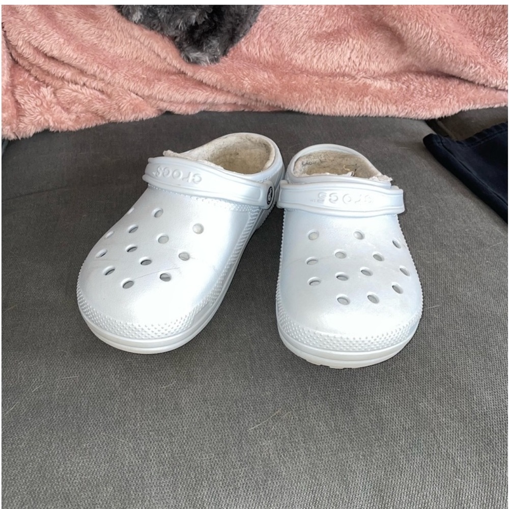 fuzzy crocs - Picture 2 of 4